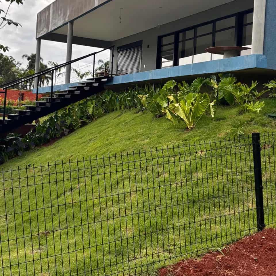 Barrancos e Encostas: Estabilização e proteção do solo